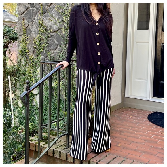 Fabulous viscose blend wide leg striped pants - Picture 2 of 5